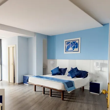 Cristina Hotel 4*