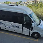 Cristina 4*