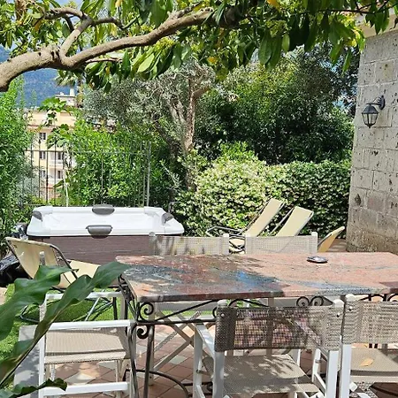 Cristina Hotel