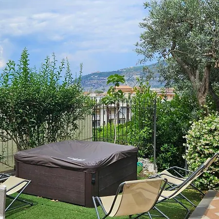 Cristina Hotel