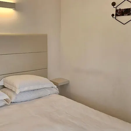 Hotel Cristina 4*