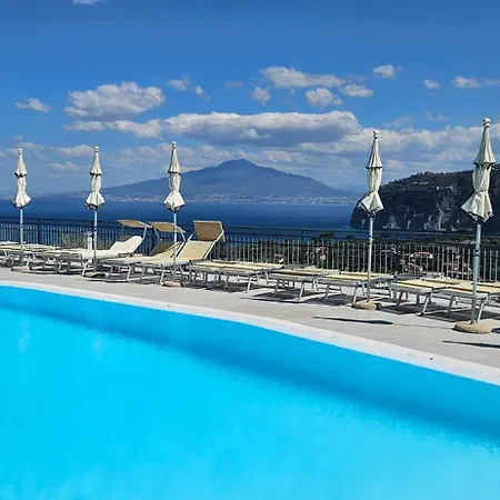 Otel Cristina